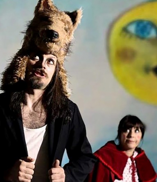 L'intramontabile "Cappuccetto Rosso" domenica al Teatro di San Lorenzo in Campo