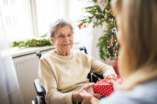 Raccolta fondi "Un regalo per Maria: tornare a Pesaro", il sogno dell'anziana signora è di poter rivedere la sua città d'origine