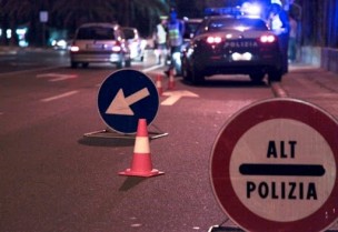 Diciannovenne patentato da 20 giorni non si ferma all'alt della polizia, una volta bloccato è risultato positivo all'alcol