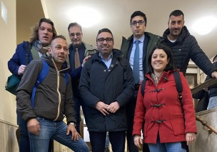 Il centrodestra abbandona l'aula in protesta ai Cinque Stelle "trasformisti"