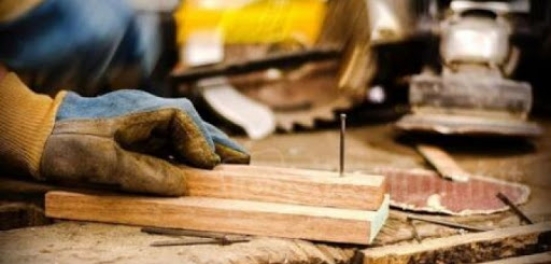 Cgil Pesaro e Urbino, venerdì sciopero generale del settore legno arredo industria