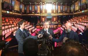 Battistoni (Forza Italia): "Farmacisti eroi, non vengano abbandonati"