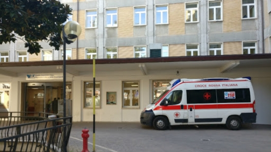 CGIL e CISL, nuovi ricoveri all’ospedale di Urbino senza conoscere l’esito dei tamponi: "intervenga la direzione generale dell’Asur Marche"