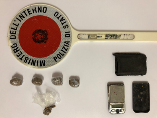 Operazione della Squadra Mobile: arrestato spacciatore a Cattabrighe di Pesaro
