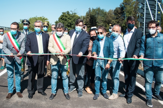 Inaugurato questa mattina il nuovo ponte sul fiume Metauro, infrastruttura realizzata da Autostrade per l’Italia
