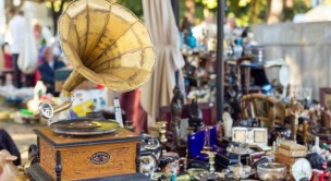 Riparte lo storico mercato dell’antiquariato al Pincio di Fano
