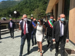 Incontro tra Ceriscioli e il ministro De Micheli: "Basterebbero 5 miliardi dei 209 per completare le infrastrutture delle Marche"
