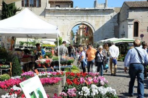 Il Pincio di Fano diventa un giardino a cielo aperto con la Festa dei Fiori