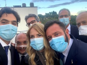 Insediata la nuova Giunta della Regione Marche, il presidente Acquaroli: "Eccoci, siamo partiti"