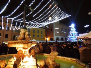 Fano, l'assessore Lucarelli: "Illumineremo e addobberemo la città, i mercatini di Natale dipendono dall'andamento epidemiologico"