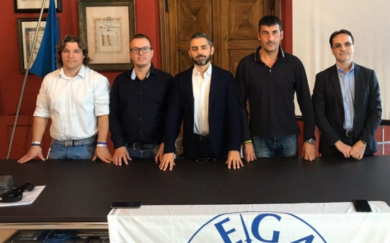 Lega Pesaro: "Il set di un cinema allestito in una città che soffre, a Ricci delle differenze sociali non importa"