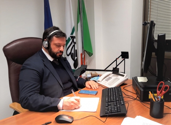 Carloni: "Stiamo pensando di tenere chiuse le scuole e cercando di mantenere le Marche in zona gialla"