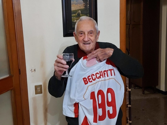 "Ciao mister Angelo Becchetti, che la Vis Pesaro sia sempre con te"