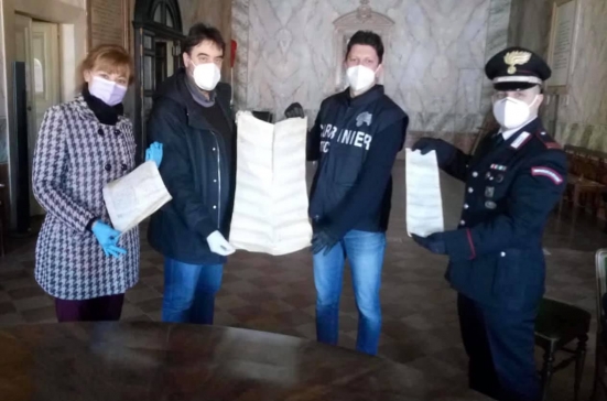 Riconsegnate al Comune di Cagli tre preziose pergamene rinvenute presso l'abitazione di un collezionista della zona