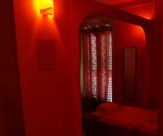 Fano, scovate dalla Polizia due case d'appuntamento a Sassonia e una a Baia Metauro