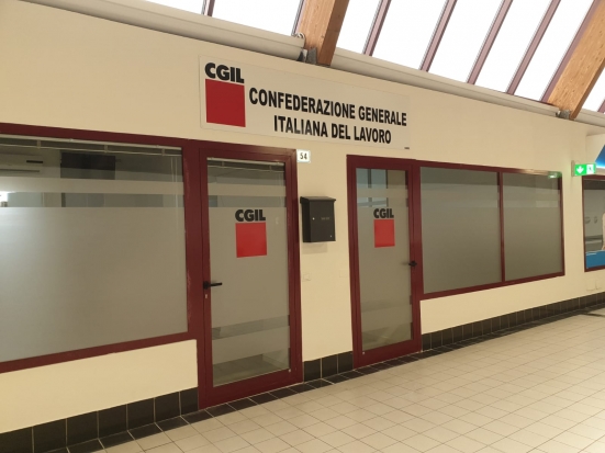 La CGIL Pesaro Urbino ha dei nuovi uffici all'interno della galleria dell'Ipercoop di Pesaro