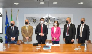 Il ministro Gelmini in visita nelle Marche: "Questa regione sta conducendo un buon lavoro sulle vaccinazioni"