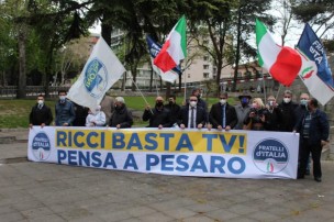 "Ricci basta tv! Pensa a Pesaro": manifestazione questo pomeriggio di Fratelli d'Italia