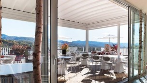 Attività all'aperto, la Regione chiarisce: "Anche sotto verande, dehors, ombrelloni ma aperti su tre lati"