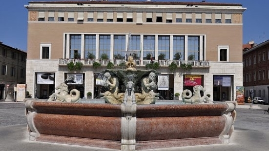 Sindacati al Comune di Pesaro: "Per garantire servizi di qualità serve altro personale"