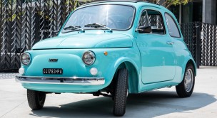 Dalla Ferrari all'intramontabile Cinquecento, a Pesaro torna "Epoca by night": le auto storiche in mostra
