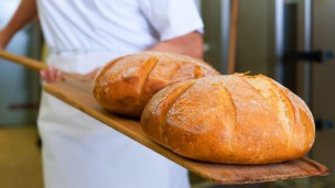 A causa del rincaro della farina, aumenterà il prezzo del pane e dei prodotti da forno