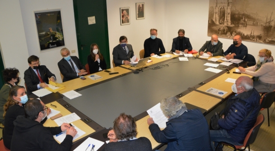 Concessioni balneari, incontro in Regione con le associazioni: "Il Governo prenda una posizione"