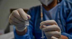 Dal 27 dicembre nelle Marche anche la fascia d'età 12-17 anni potrà prenotare la terza dose