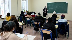 Priorità alla Scuola: "Il presidente Acquaroli ha assicurato che il rientro avverrà in presenza"