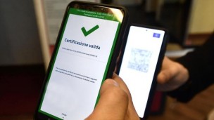 Green Pass: da oggi è necessario anche per accedere negli uffici postali, nelle banche e tabaccherie