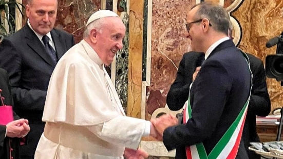 Ricci: "Che emozione incontrare oggi Papa Francesco, grazie per l'affetto dimostrato verso la famiglia Ferri"