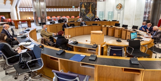 Bilancio di previsione 2022-2024, Paolini: "35,7 milioni di euro per le scuole superiori e 23,4 per le strade"