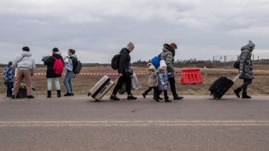Dalla Russia "cinque ore di tregua per consentire ai civili l'evacuazione da Mariupol e Volnovakha"