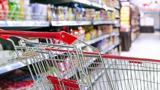 Consumi, Cgil: "In crescita il divario tra famiglie più abbienti e quelle con minori disponibilità economiche"