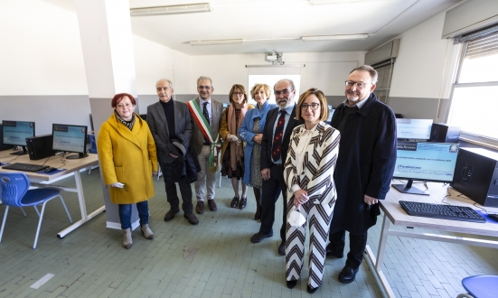 «Scuola che cresce e guarda al futuro» con le nuove attrezzature informatiche al ‘Della Rovere’ di Urbania