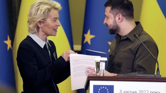 La presidente della Commissione Europea, von der Leyen: "L'Ucraina fa parte della famiglia europea"