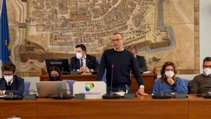 Arretramento ferrovia, Ricci ad Acquaroli: "Non si possono avere amministratori che rischiano di fare danni"