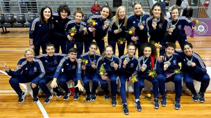 Il Premio "Bearzot" alla Nazionale di pallacanestro sorde, progetto nato dalle giornaliste Terenzi e Ferri