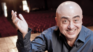 Consiglio comunale di Pesaro, approvato all'unanimità il riconoscimento "Elevati Meriti" a Paolo Cevoli