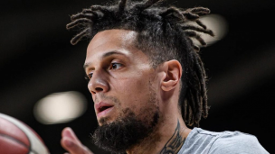 Daniel Hackett: "Faccio un passo indietro e chiedo scusa per la mia reazione verso il pubblico di Pesaro"