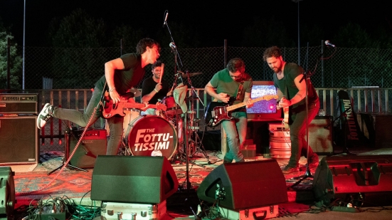 Il micro "tour" Discorsi Sconnessi dei The Fottutissimi approda ai Bagni Elsa, giovedì 14 luglio dalle 19:15