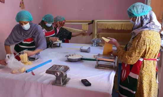 Un pastificio rinasce nel nord dell'Afghanistan con la Cooperativa agricola Girolomoni e She Works for Peace