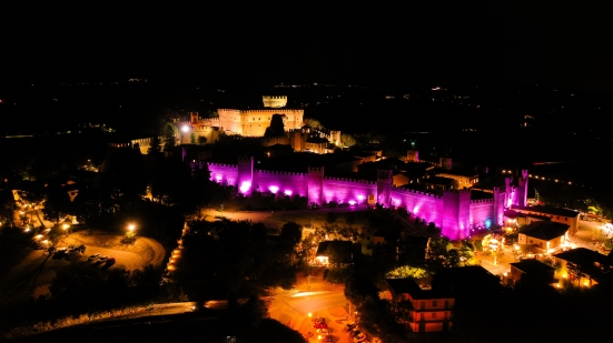 A Gradara tutto pronto per "Candele sotto le stelle e Borgo dei desideri" mercoledì 10 agosto