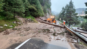 Frane e smottamenti, evacuati alberghi e case in Val di Fassa dove si è abbattuta una bomba d'acqua
