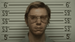 Il successo di "Dahmer" oltre ogni previsione: è la serie tv più vista al mondo con 300milioni di ore di visione