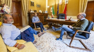 Il presidente Paolini e il sindaco Piccini: "L'opobalsamo di Cantiano per ripartire, prodotto-tradizione dal 1764"