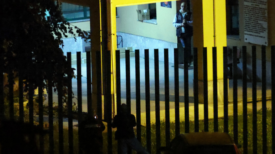 Bloccato all'alba dopo 12 ore di mediazione il carabiniere che ha ucciso il proprio comandante