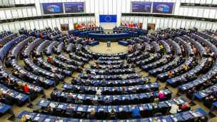 L'Italia è tra i dieci Paesi sotto monitoraggio della Commissione Europea per eccessivi squilibri economici