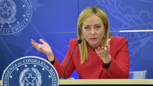 Il Governo è aperto a ragionare su Pos e contanti ma sul reddito di cittadinanza "non si torna indietro"