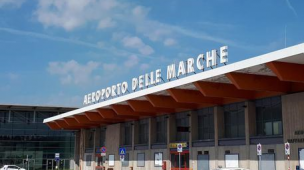 Dal Governo 3 milioni per i servizi aerei dell'aeroporto di Ancona, Carloni e Marchetti: "Grazie Salvini"